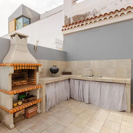 Escape To Your Private Pool, Sea Views And Bbq Affittacamere Las Palmas de Gran Canaria
