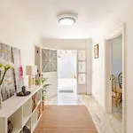 Maison d'hôtes Escape To Your Private Pool, Sea Views And Bbq