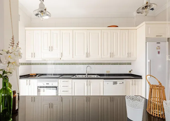 Escape To Your Private Pool, Sea Views And Bbq Gasthof 2*