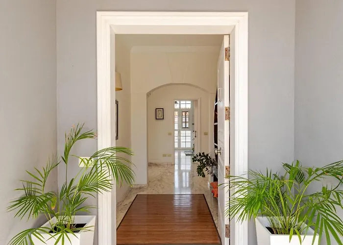 Escape To Your Private Pool, Sea Views And Bbq